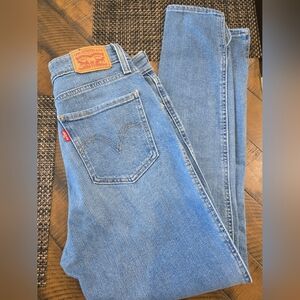 Levis 721 High Rise Skinny Ankle Blue Jeans